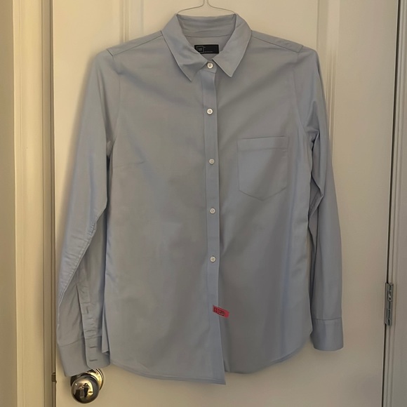 Gap Button Down - Picture 1 of 4